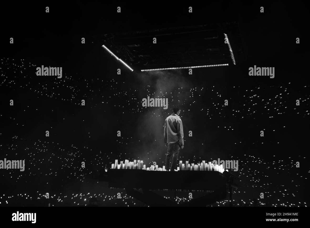 Coldplay concert crowd with standing tickets in 2021