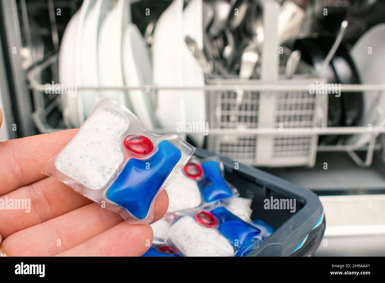 Detergent tab hires stock photography and images Alamy