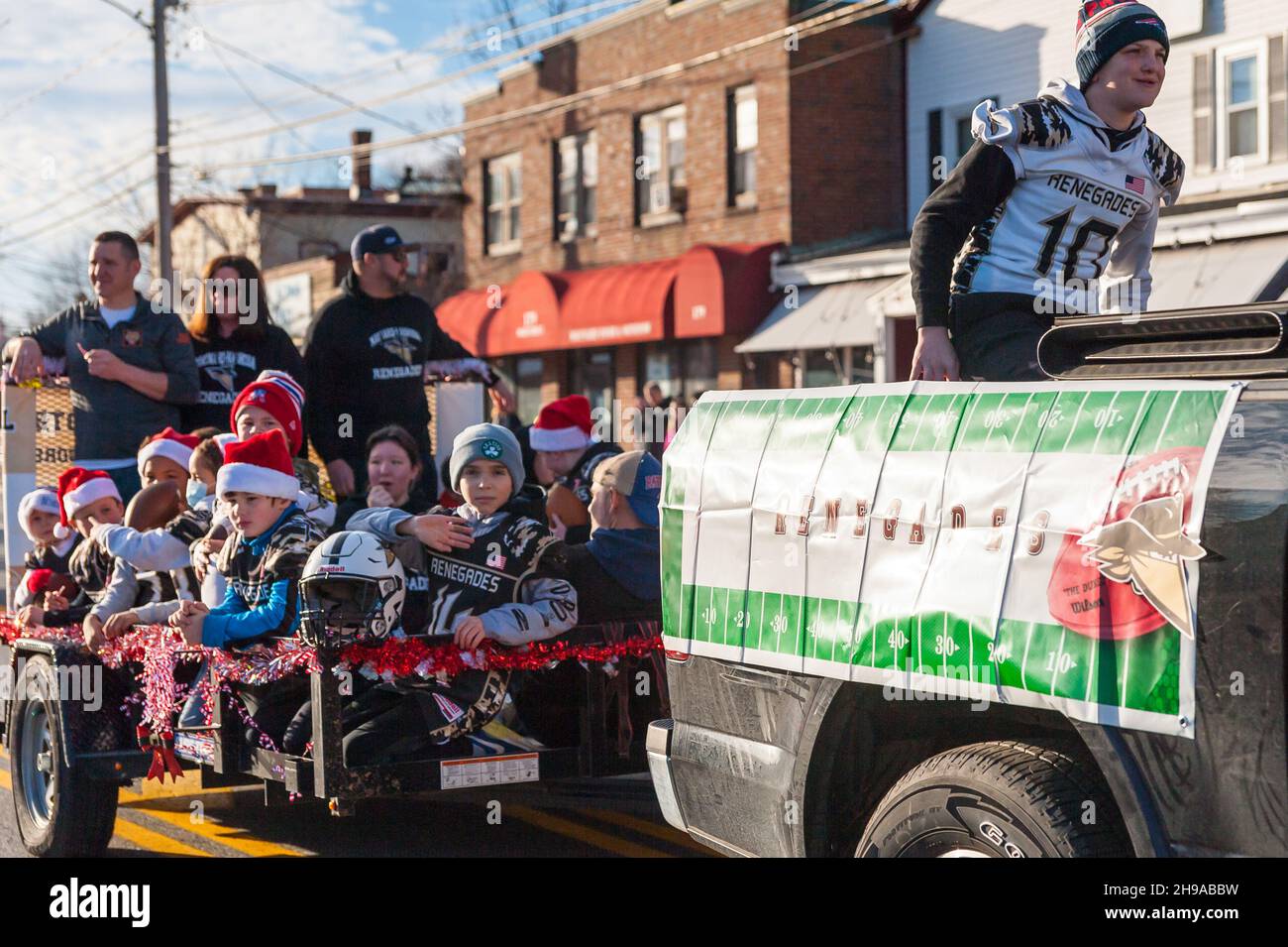 Maynard Christmas Parade 2022 Page 2 - Maynard Massachusetts High Resolution Stock Photography And Images  - Alamy