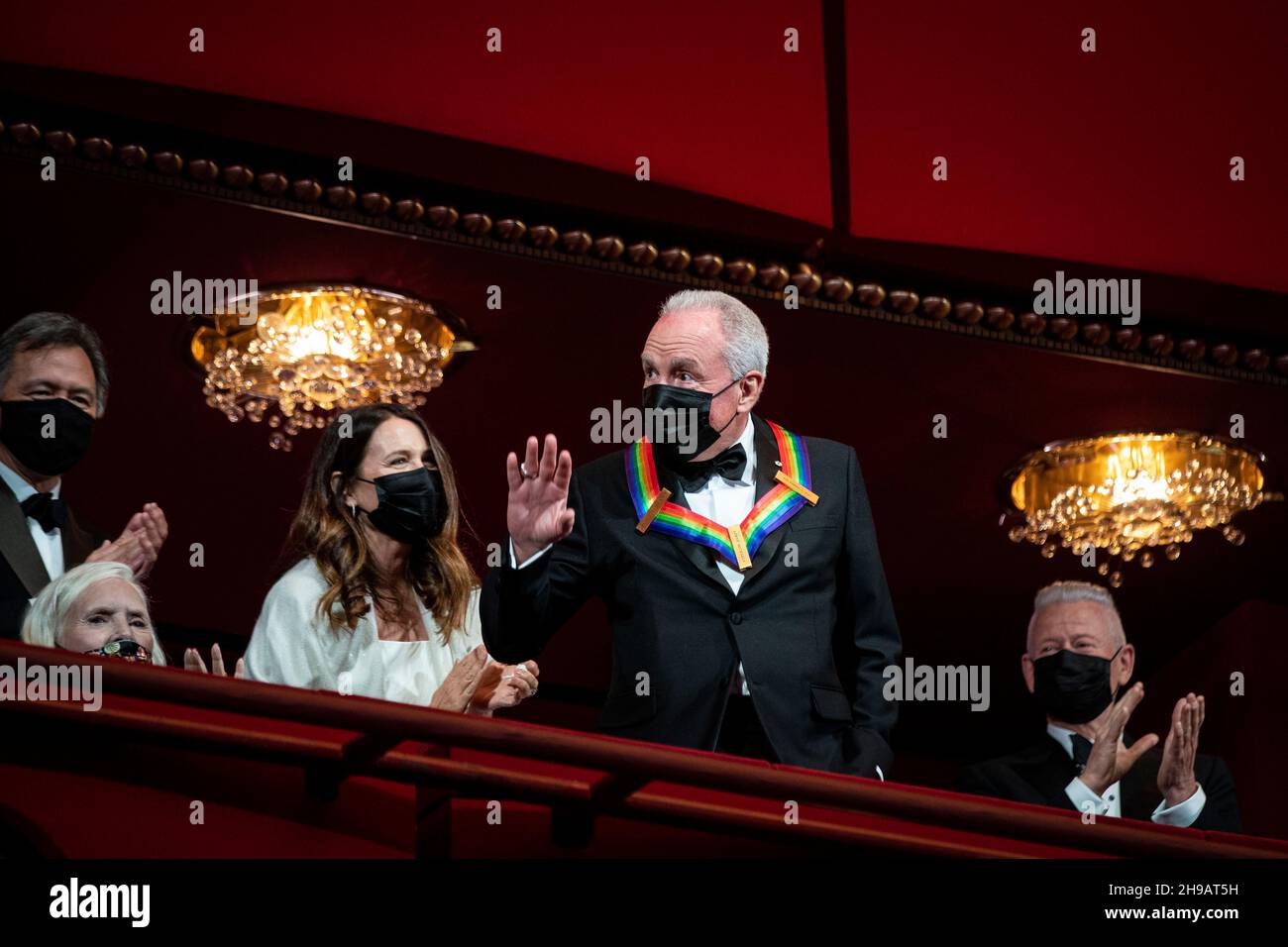 Washington, DC, USA. 5th Dec, 2021. Lorne Michaels, creator of Saturday Night Live, arrives during the 44th Kennedy Center Honors at the John F. Kennedy Center for the Performing Arts in Washington, DC, U.S., on Sunday, Dec. 5, 2021. The 44th Honorees for lifetime artistic achievements include operatic bass-baritone Justino Diaz, Motown founder Berry Gordy, Saturday Night Live creator Lorne Michaels, actress Bette Midler, and singer-songwriter Joni Mitchell. Credit: Al Drago/Pool via CNP/dpa/Alamy Live News Stock Photo