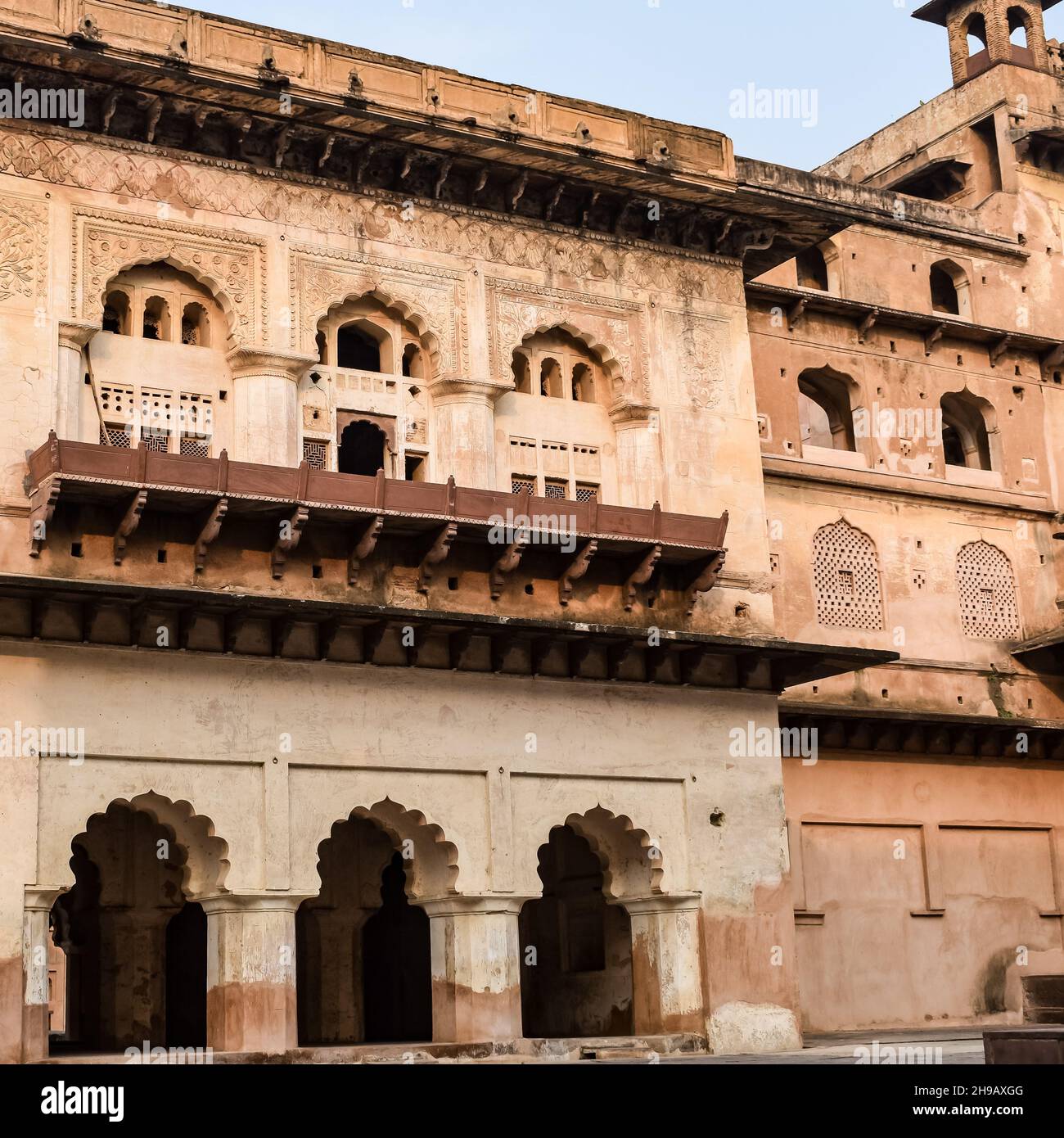 Jahangir Mahal (Orchha Fort) in Orchha, Madhya Pradesh, India, Jahangir Mahal or Orchha Palace is citadel and garrison located in Orchha. Madhya Prade Stock Photo