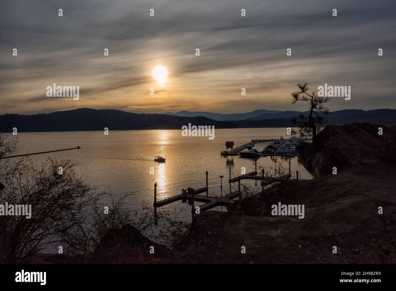 Landscape of Lake Coeur d'Alene at sunset, Idaho State, USA Stock Photo