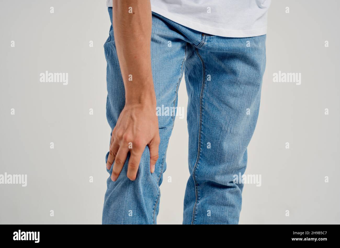 leg pain knee injury health problems Stock Photo Alamy
