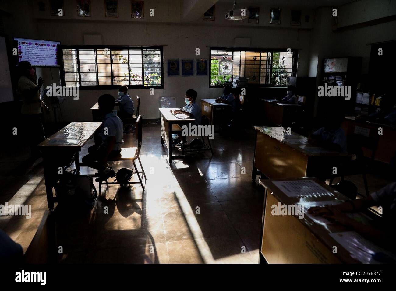 Philippines class school hires stock photography and images Alamy