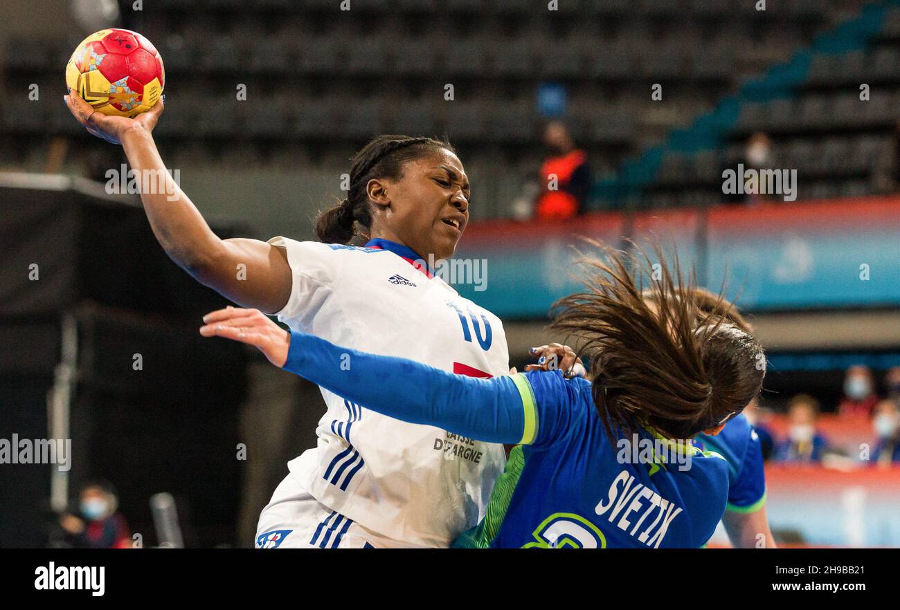 Womens handball france hi res stock photography and images Page