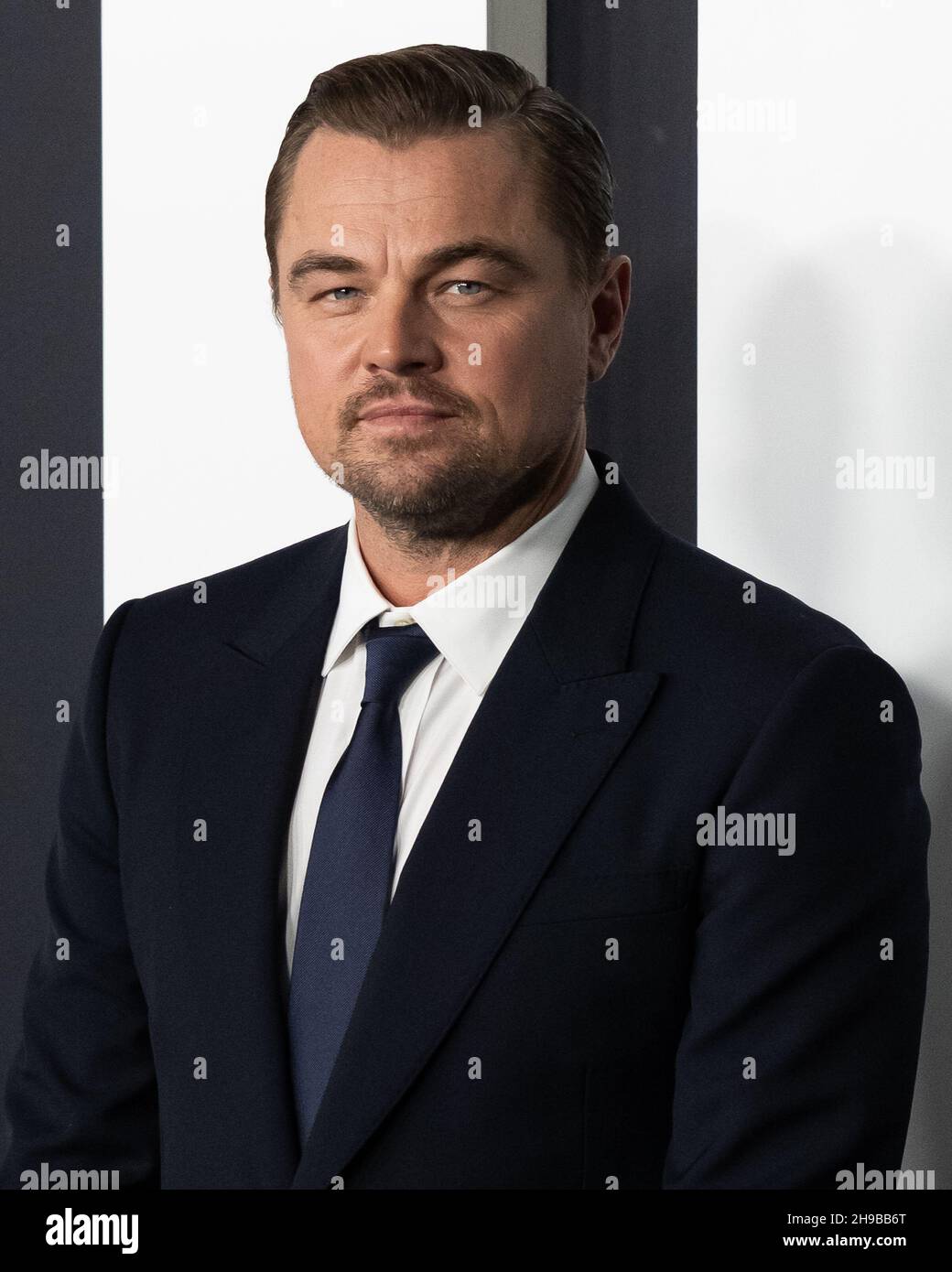 New York, USA. 05th Dec, 2021. Leonardo DiCaprio attends the world premiere of the Netflix star-studded comedy “Don't Look Up” at Jazz at Lincoln Center in New York, New York, on Dec. 5, 2021. (Photo by Gabriele Holtermann/Sipa USA) Credit: Sipa USA/Alamy Live News Stock Photo