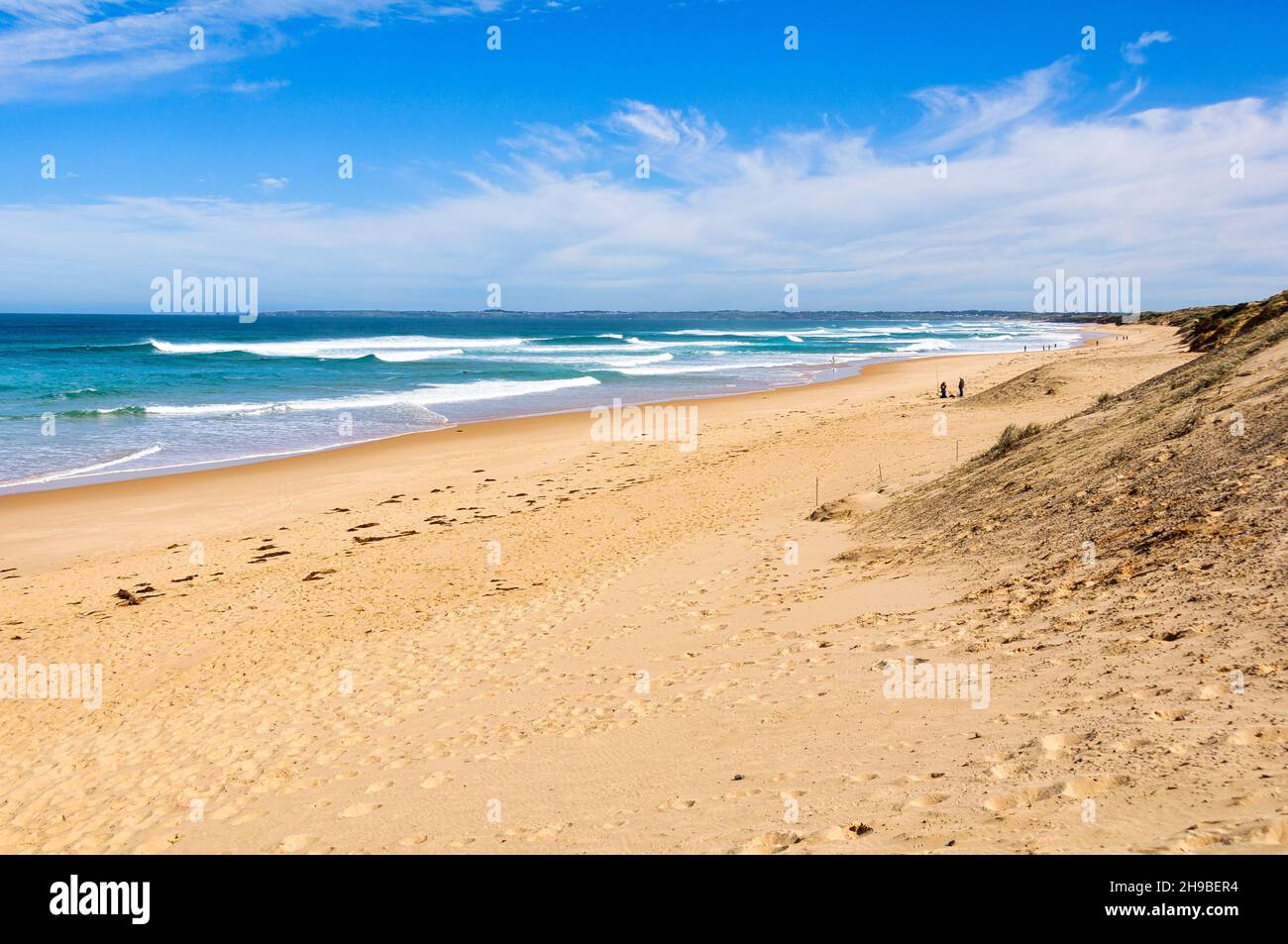 Woolamai Surf Beach is 4.2 km long and due to the westerly winds it has persistently  moderate to high waves averaging 1.7 meter - Phillip Island, Vic Stock Photo