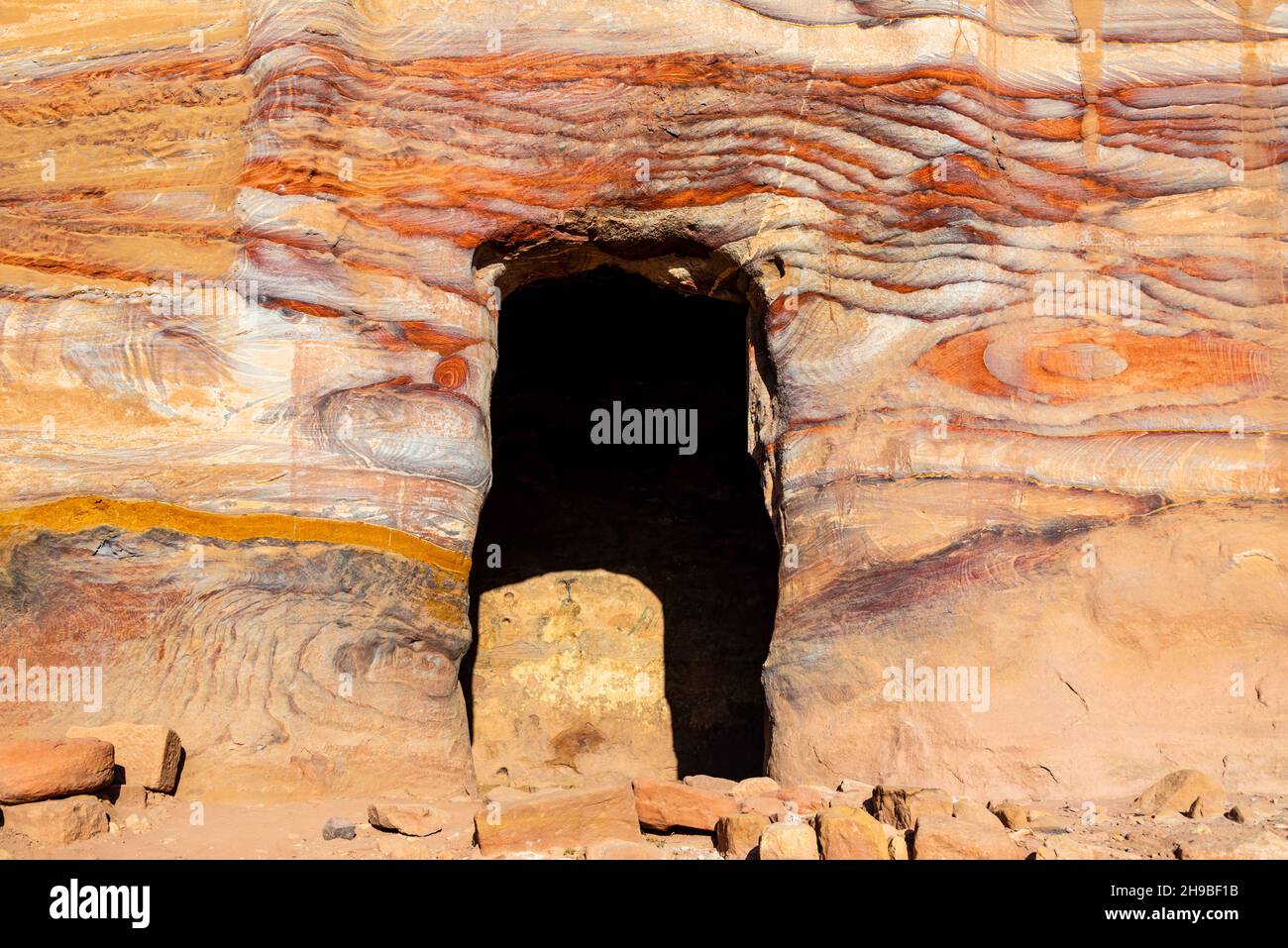 Beautiful colors of the entrance to the Silk Tomb in Petra, Jordan Stock Photo