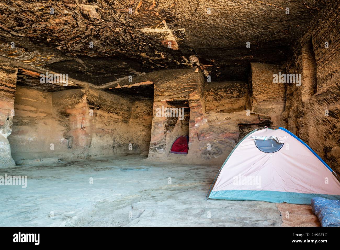 Inside bedouin tent hires stock photography and images Alamy