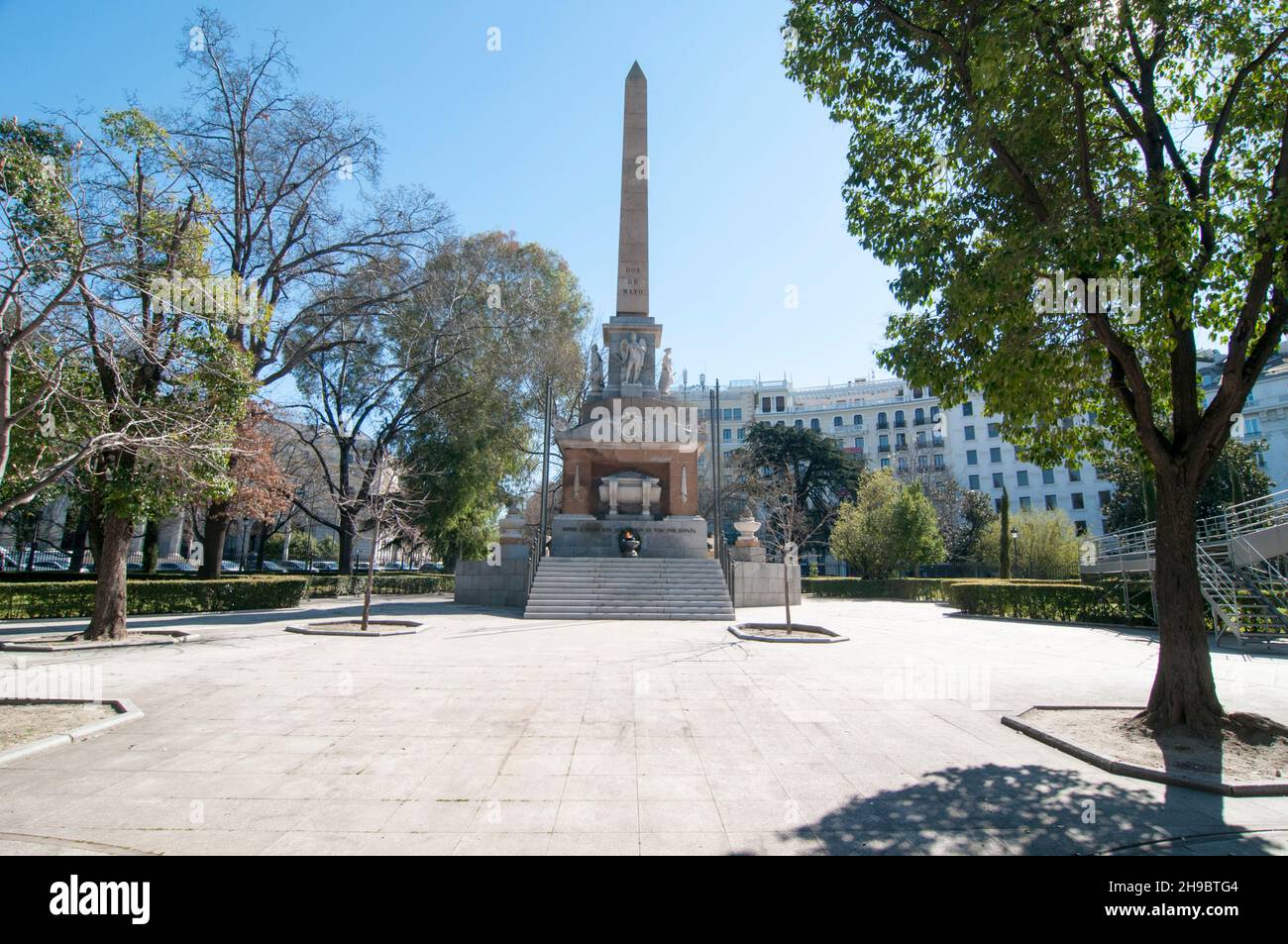 Monument to Fallen Heroes (Monumento a los Caídos por España), Plaza de la Lealtad, Madrid, Spain Stock Photo