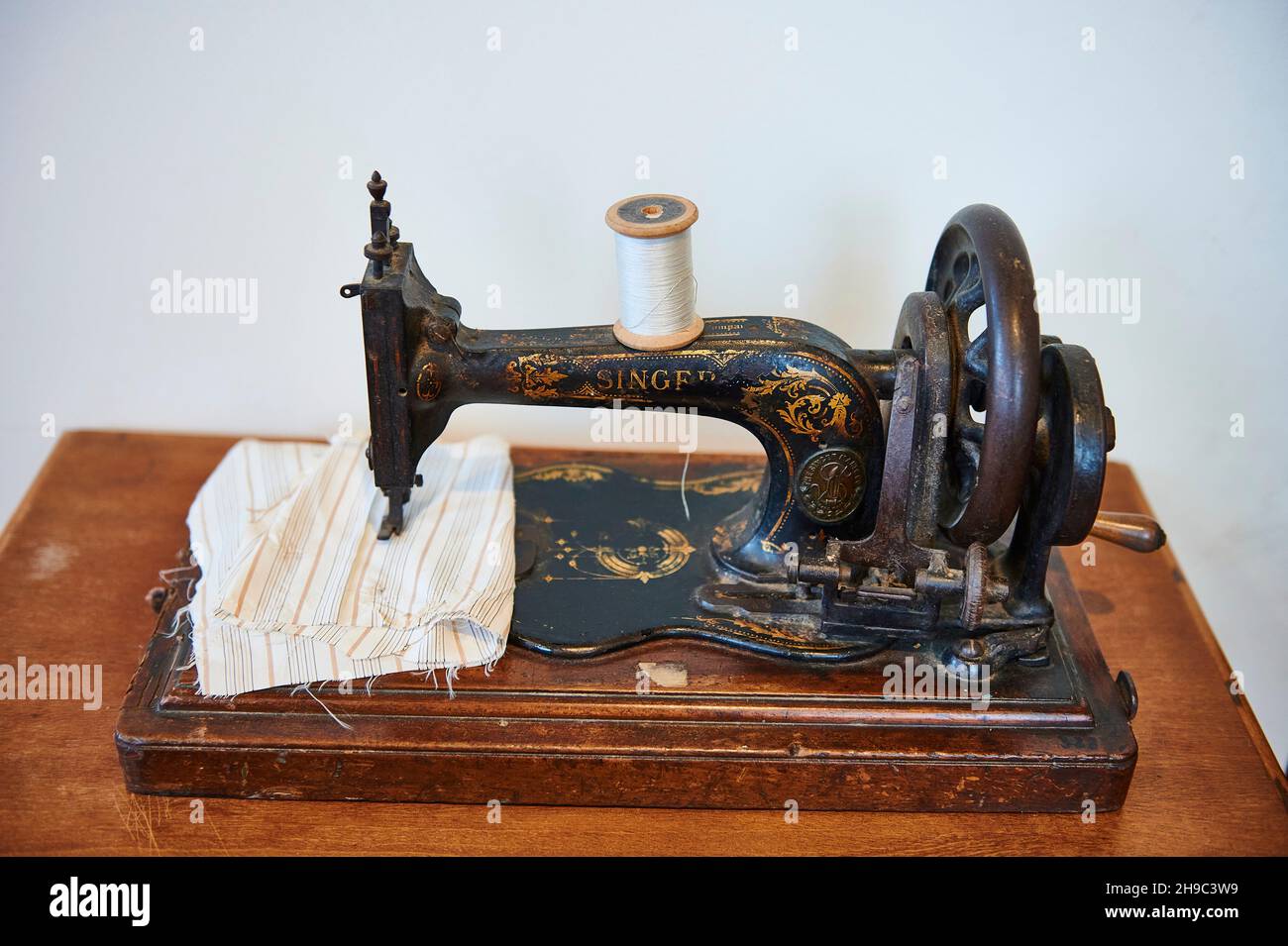 Old Singer Sewing Machine, Interior of the Ethnographic Museum of Artziniega Stock Photo