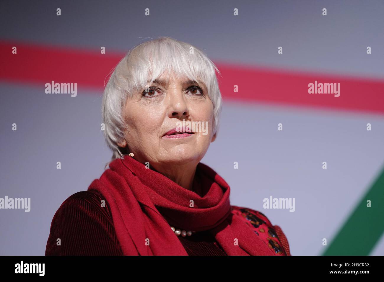 Berlin, Germany. 06th Dec, 2021. Claudia Roth, (Bündnis 90/Die Grünen) designated Minister of State for Culture and Media, speaks during the announcement of the results of the Green Party members' ballot on the coalition agreement with the SPD and FDP to form a federal government. With 86 percent of the 71,150 valid votes, the Green members were in favor of the joint government program and the appointment of the Green cabinet positions decided by the party executive. Credit: Kay Nietfeld/dpa/Alamy Live News Stock Photo