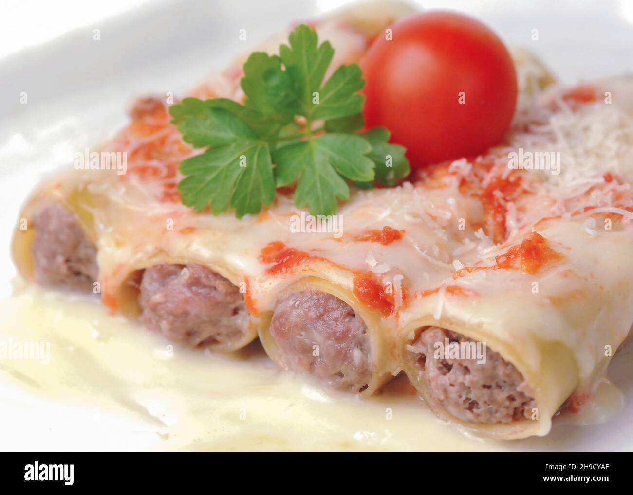 Cannelloni with spinach and ricotta cheese Stock Photo - Alamy