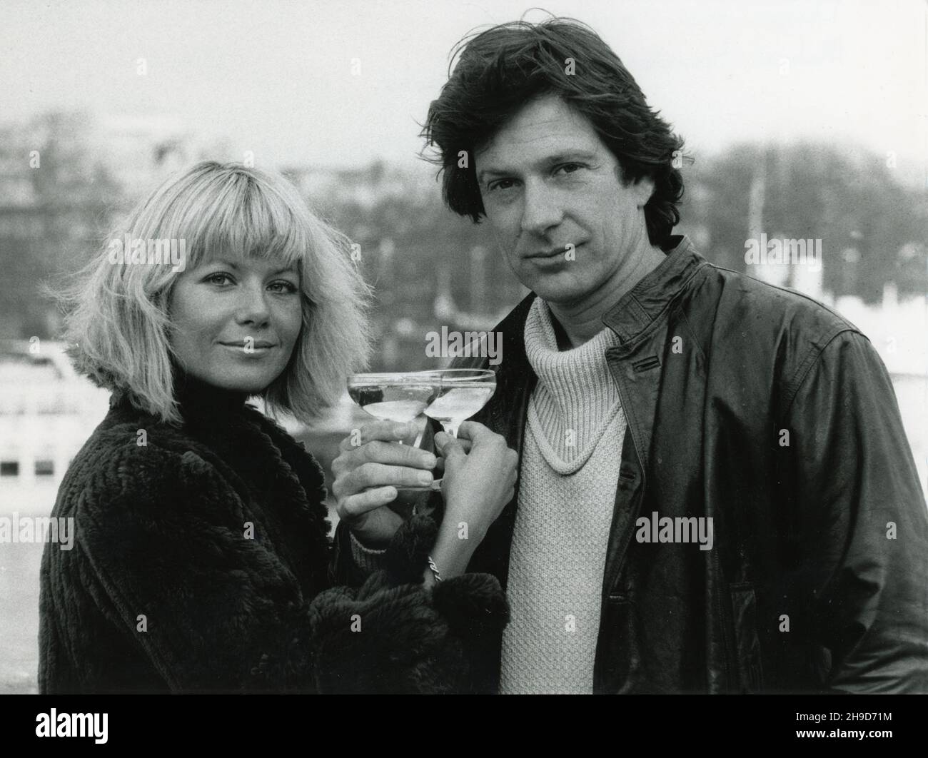 London, UK. LIBRARY. Glynis Barber and Michael Brandon at a photocall ...
