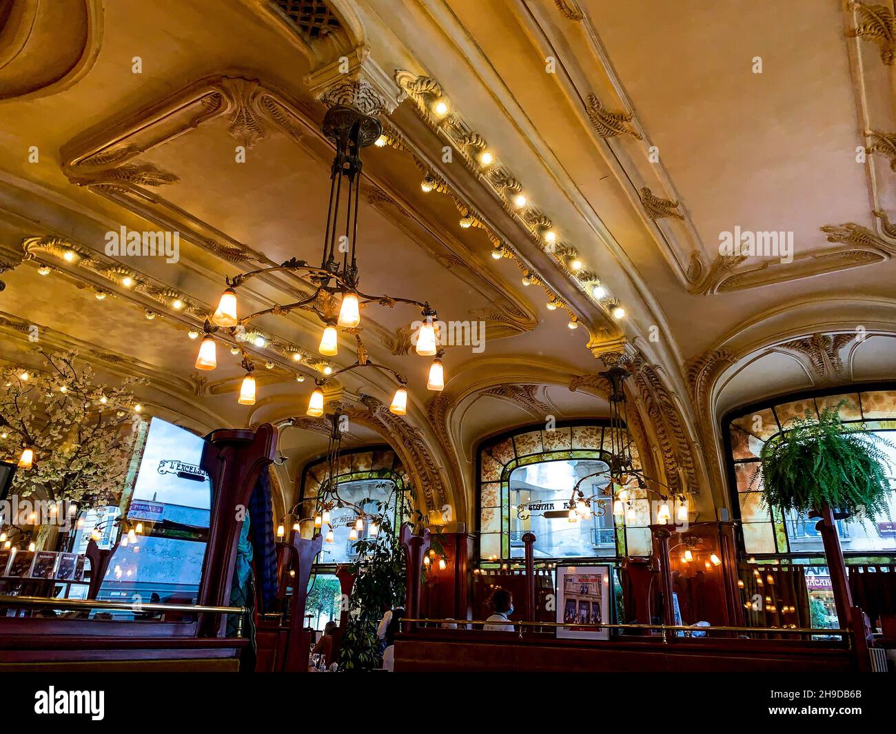 The Excelsior Renowned Brasserie Of Nancy Meurthe et Moselle 
