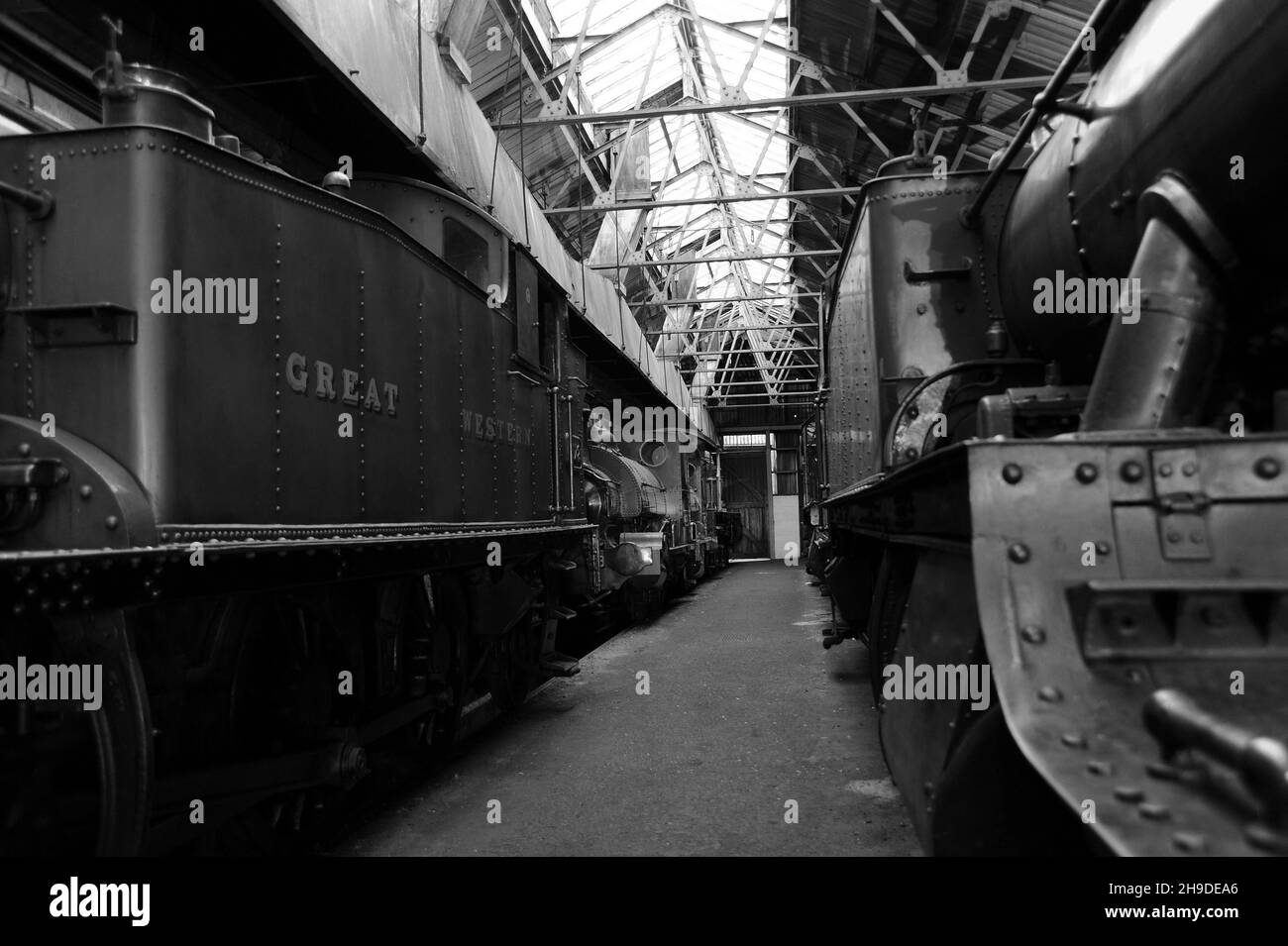 Locomotives inside Didcot shed. '5572' is on the left and '6106' is on the right. Stock Photo