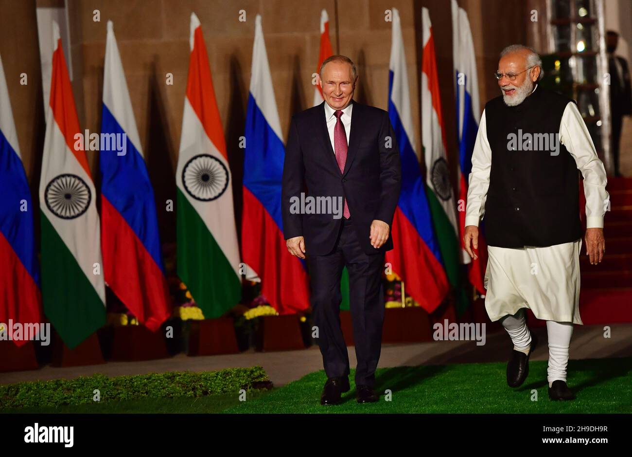 New Delhi, India. 6th December, 2021.Indian Prime Minister Narendra Modi welcomes Russian President Vladimir Putin before their meeting at Hyderabad House in New Delhi Credit: PRASOU/Alamy Live News Stock Photo