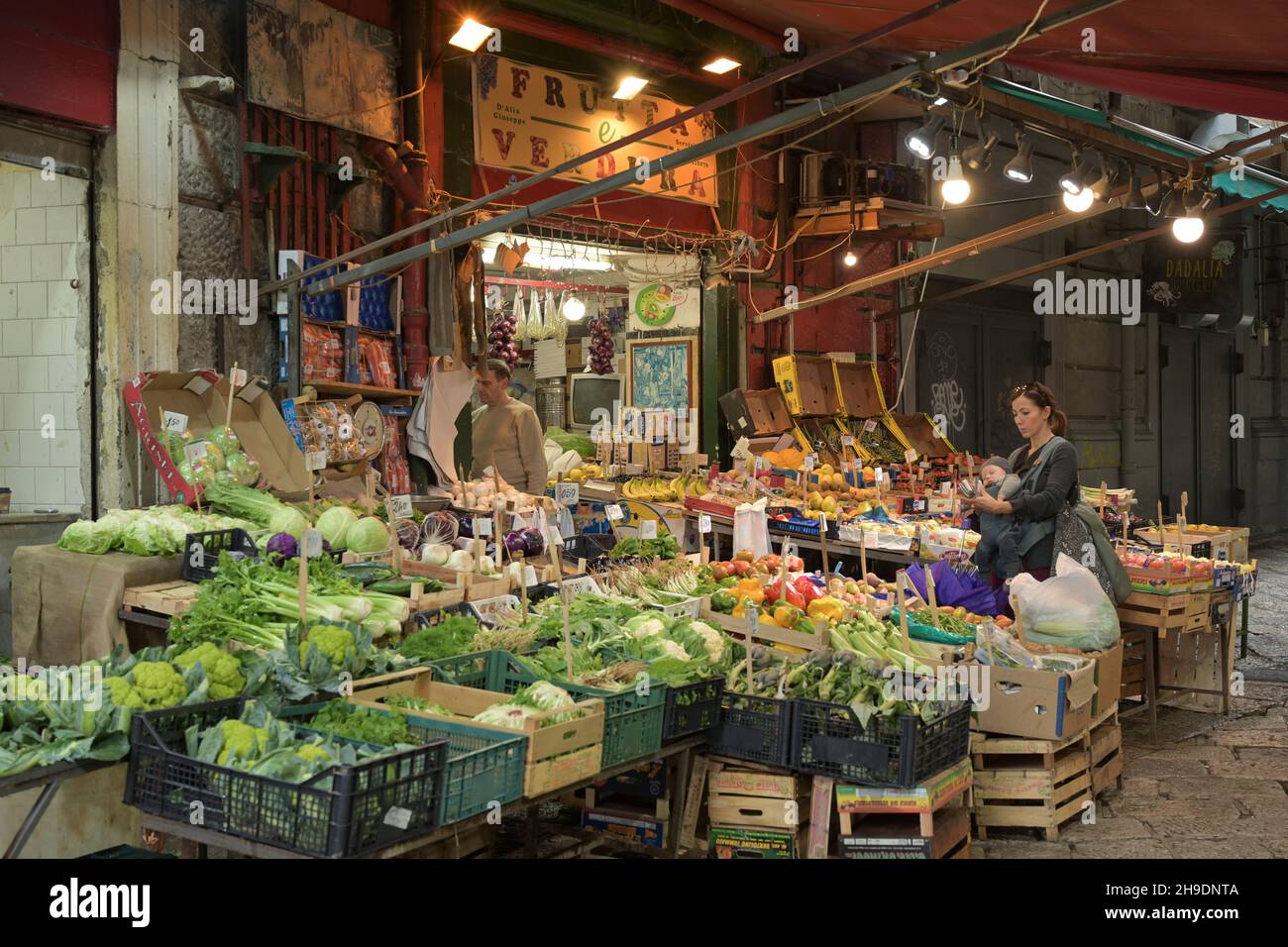 Obst und Gemüse, Wochenmarkt, Mercato Vucciria, Palermo, Sizilien, Italien Stock Photo