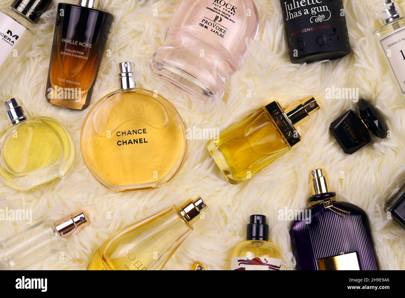 Spring summer 2021 chanel hi-res stock photography and images - Alamy