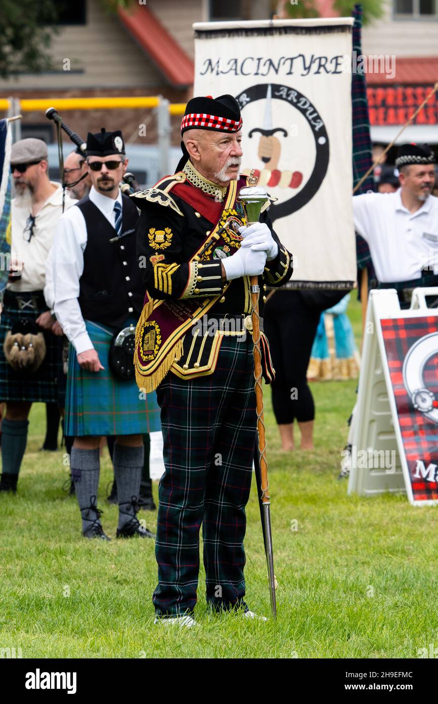 Drum major mace hires stock photography and images Alamy