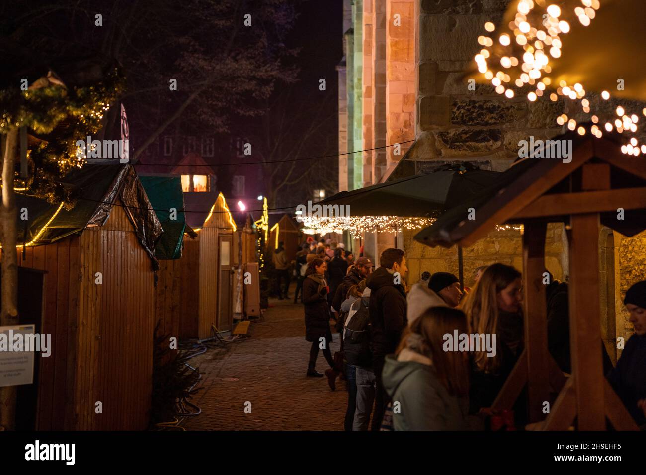 Weihnachtsmarkt an der Überwasserkirche während Corona Stock Photo