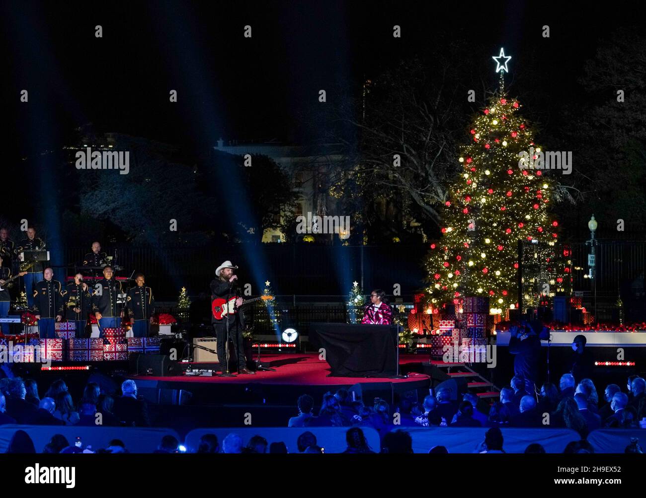 R e a c h hires stock photography and images Alamy