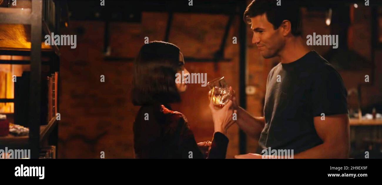 THE HATING GAME, from left Lucy Hale, Austin Stowell, 2021. © Vertical