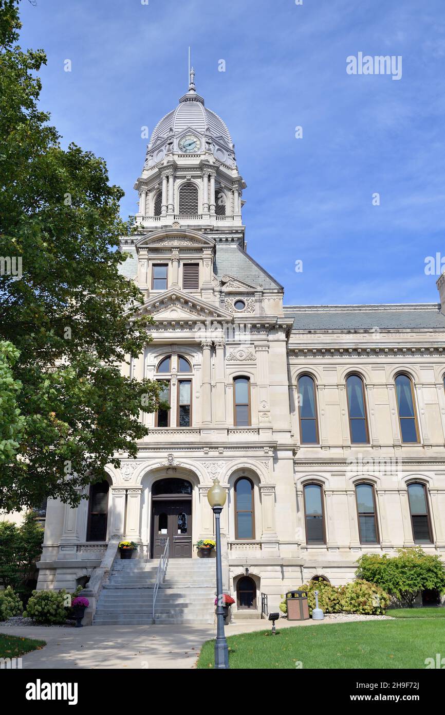 Warsaw, Indiana, USA. The majestic Kosciusko County Courthouse in the county seat of Warsaw, Indiana. Stock Photo
