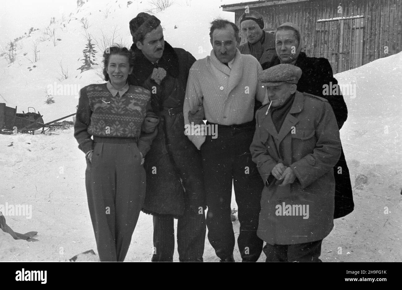 Karpacz, 1948-02. XXIII Narciarskie Mistrzostwa Polski (19-20 lutego).  bk  PAP      Karpacz, Feb. 1948. The 23rd Poland's Skiing Championship (February 19-20).   bk  PAP Stock Photo