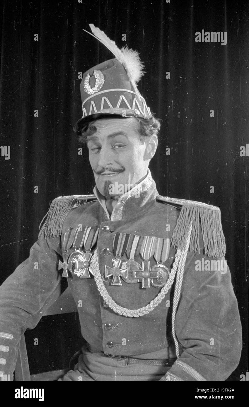 Oficer emil tavernier hires stock photography and images Alamy