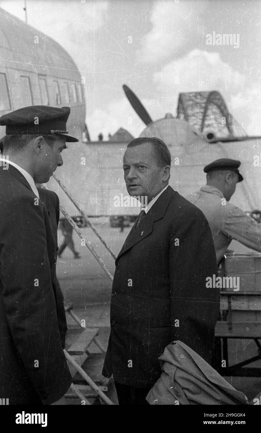 C anna Black and White Stock Photos & Images - Page 3 - Alamy