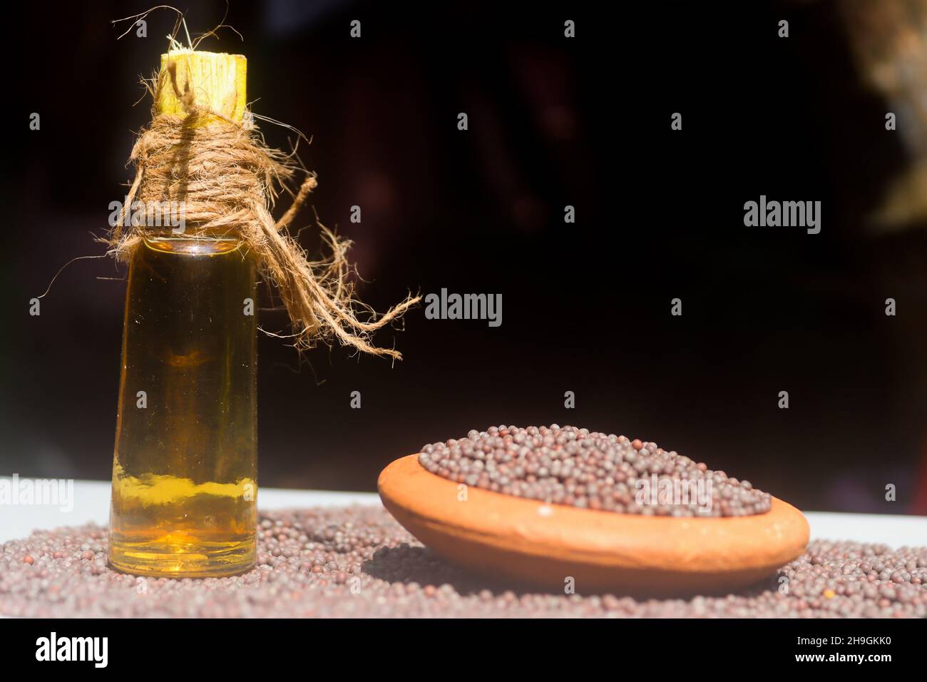Black mustard seed hires stock photography and images Alamy