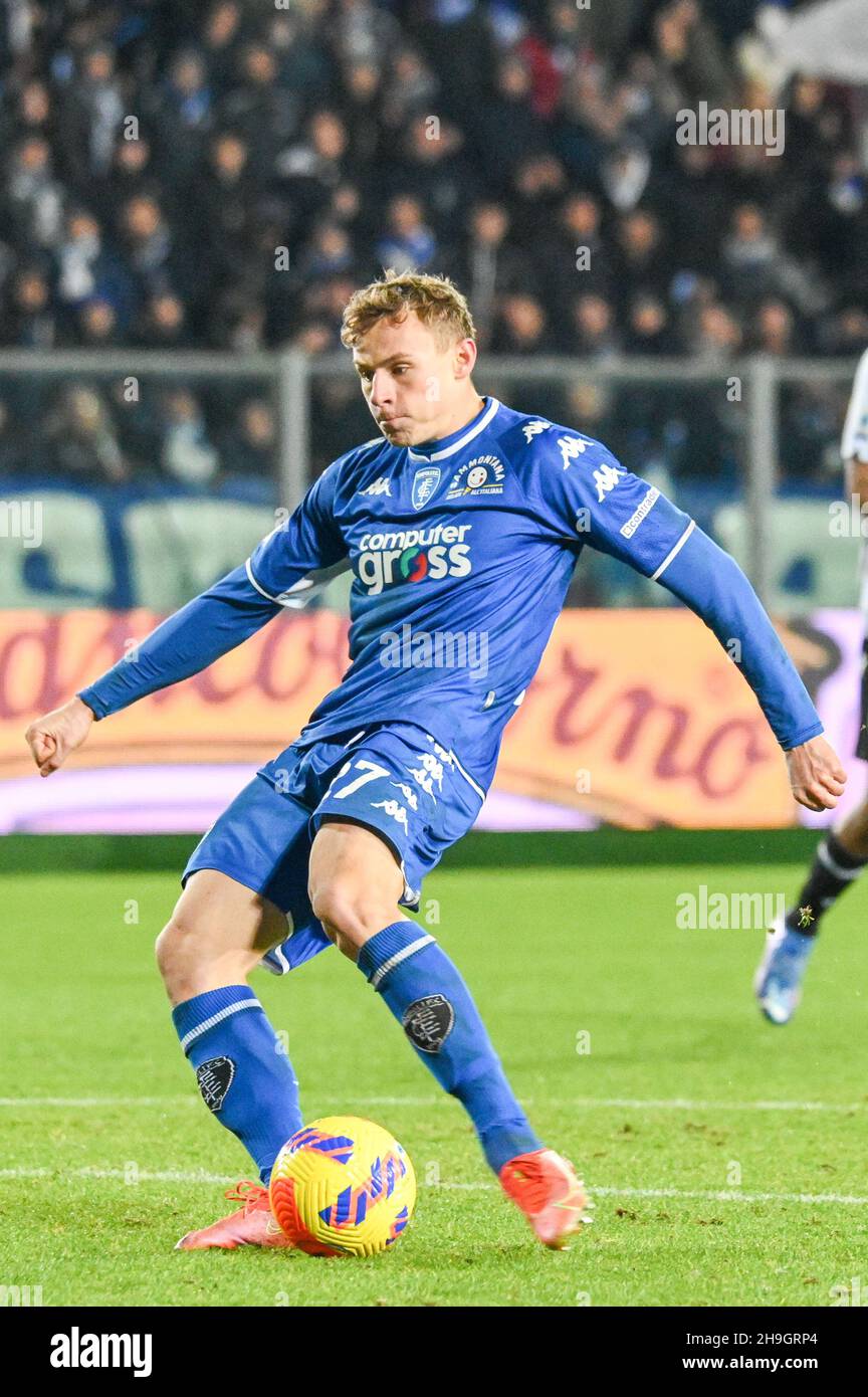 Empoli, Italy. 27th Nov, 2021. Szymon Zurkowski (Empoli) during Empoli FC  vs ACF Fiorentina, italian soccer