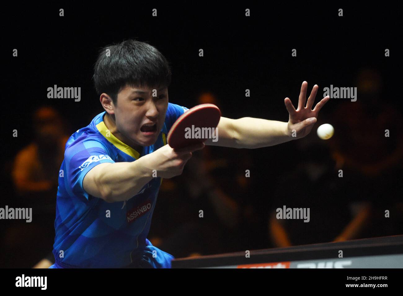 Singapore. 7th Dec, 2021. Harimoto Tomokazu competes during the men's