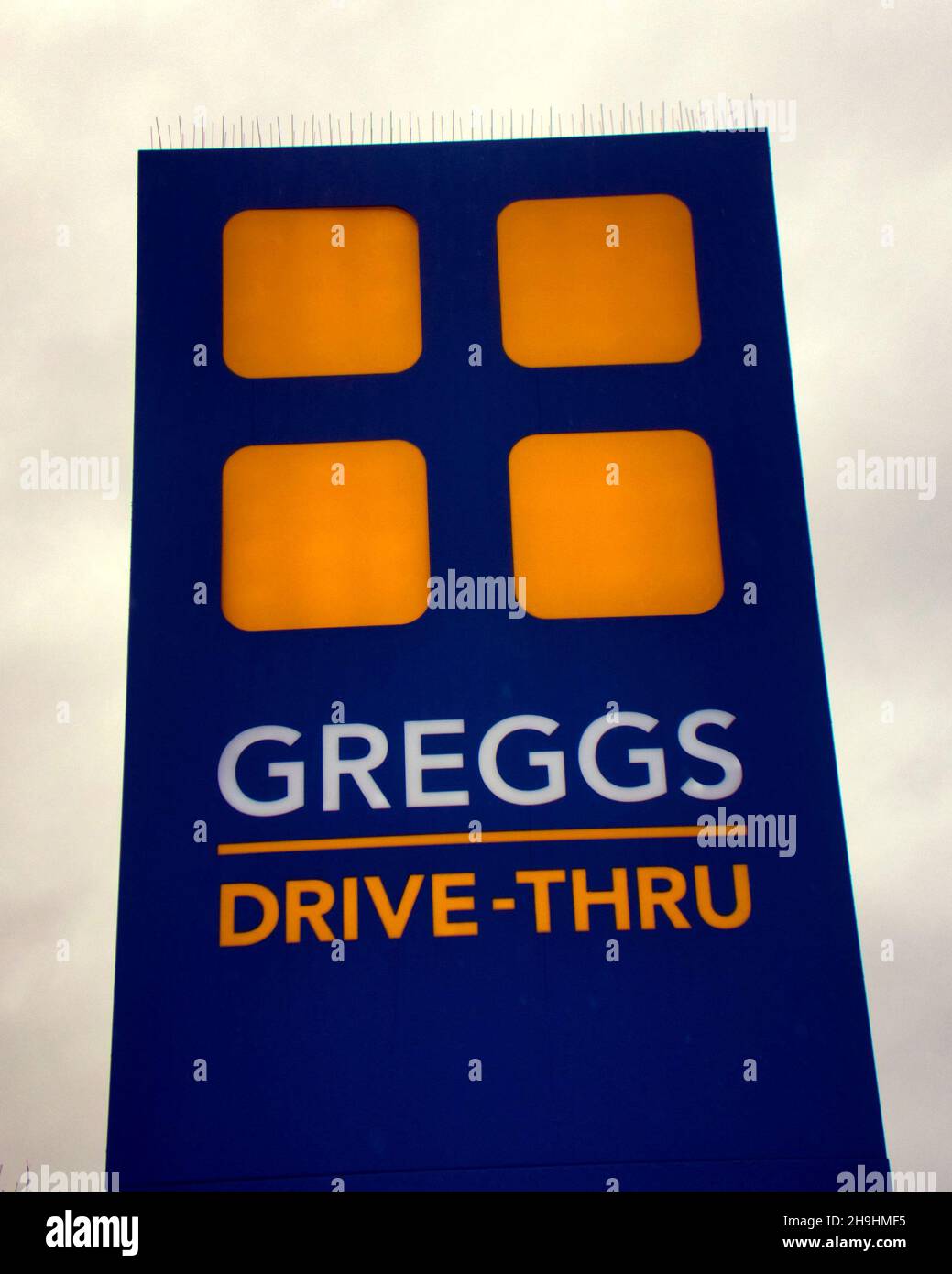 Glasgow, Scotland, UK  7th  December, 2021.  First greggs drive thru opens in great western retail park today with its target market of the council estate of drumchapel as its base.. Credit  Gerard Ferry/Alamy Live News Stock Photo