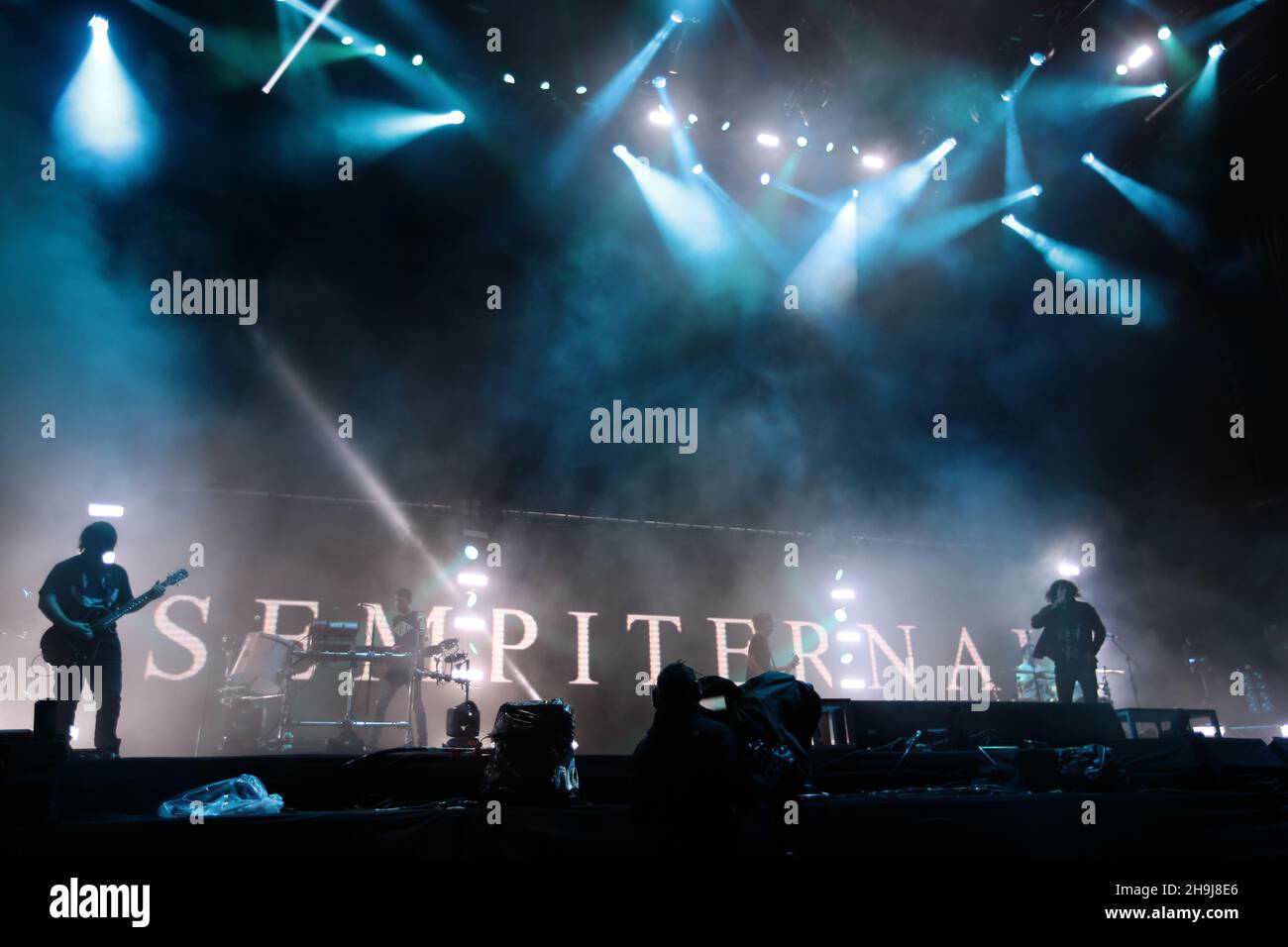 Bring me the horizon reading festival hi-res stock photography and ...