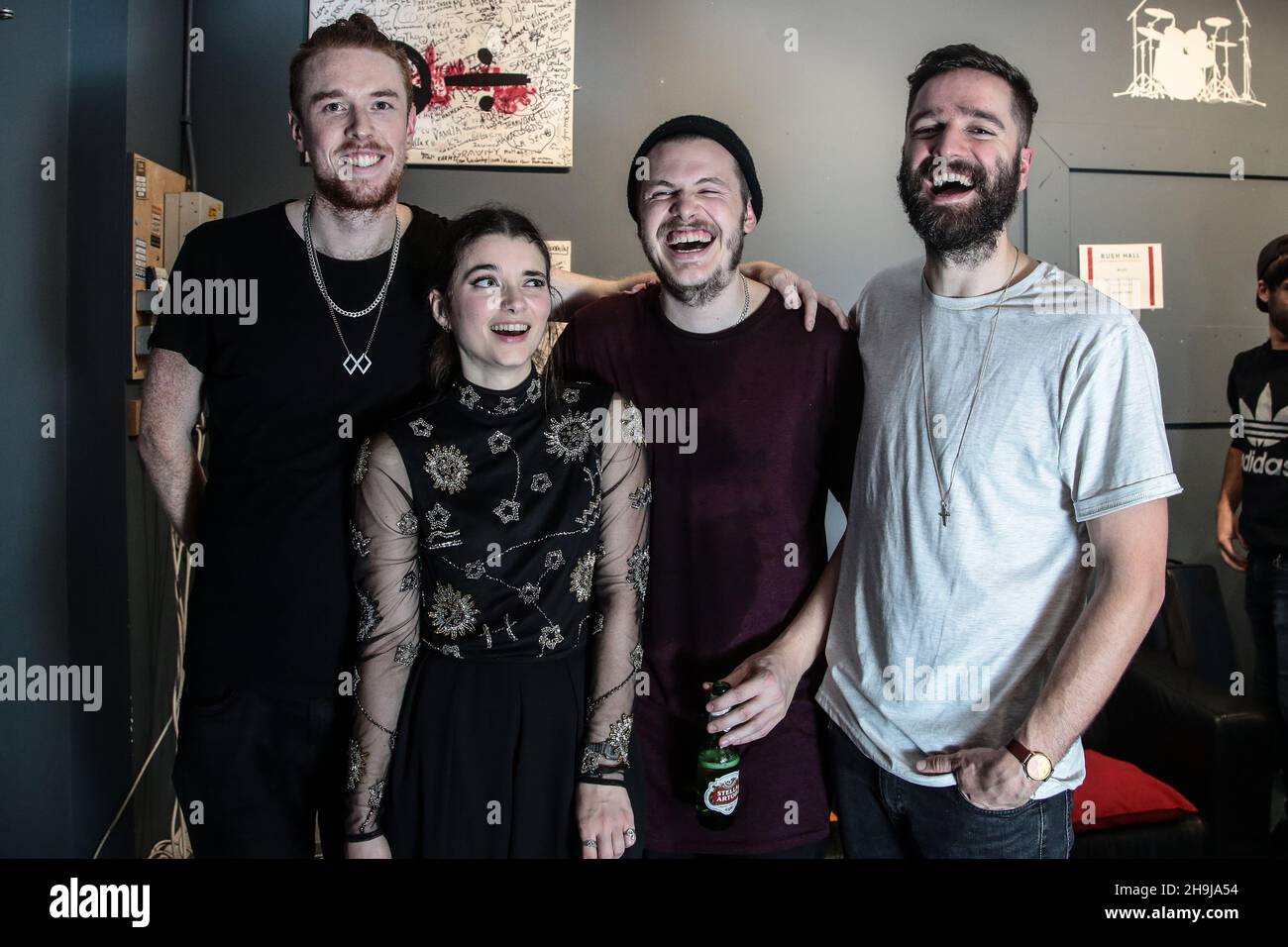 Mt Wolf pose for photos back stage after performing at Bush Hall in (female name not given) Stevie Red McMinn, Mitchell, Sebastian Fox 'Bassi' Stock Photo Alamy