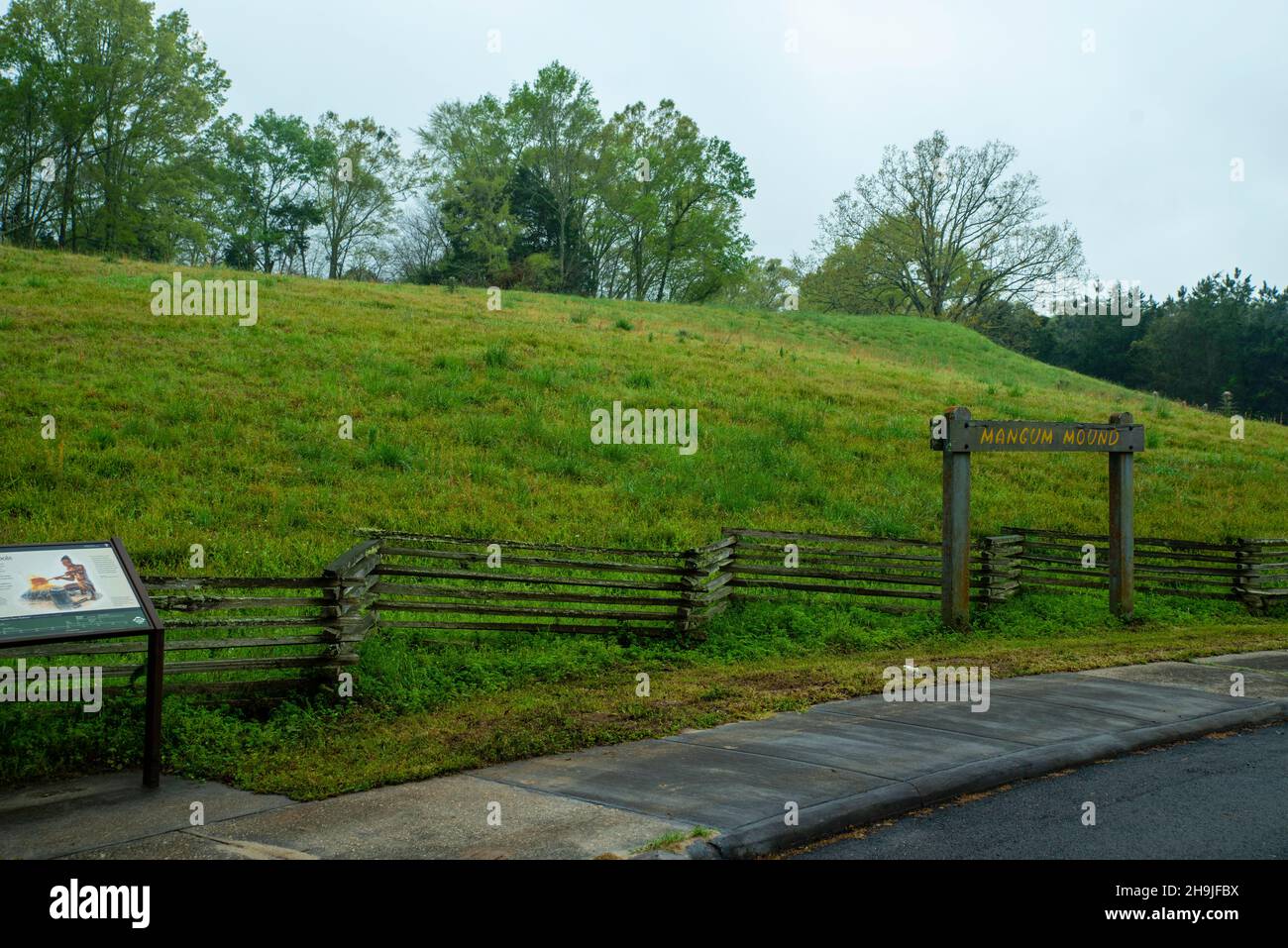 Magnum Mound, a Native American mound, along the Natchez Trace Parkway