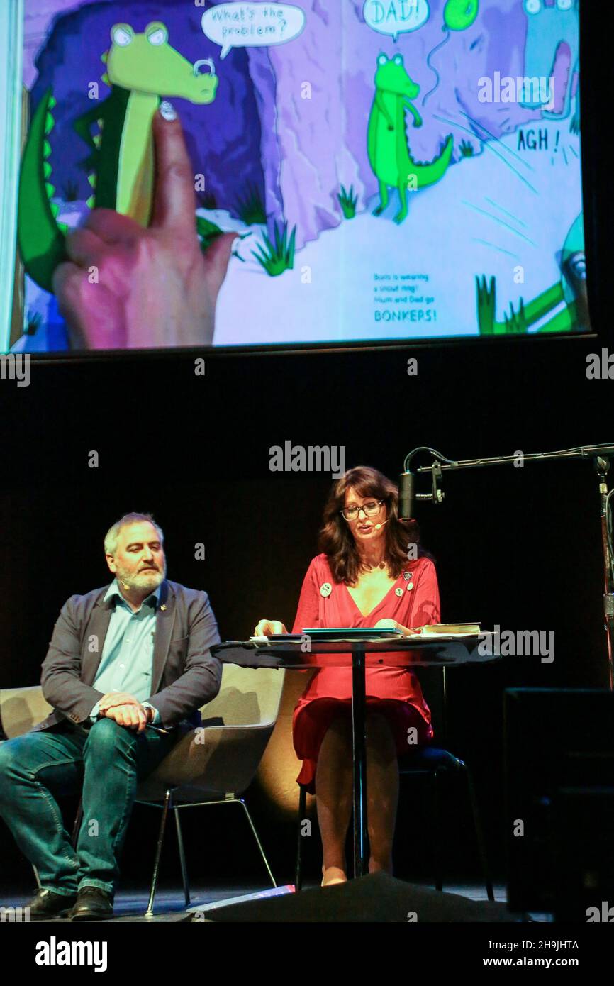 Chris Riddell and Liz Pichon during an event about children's literature as part of the Imagine Festival at the Festival Hall in the Southbank Centre in London. Photo date: Wednesday, February 15, 2017. Photo credit should read: Richard Gray/EMPICS Entertainment Stock Photo