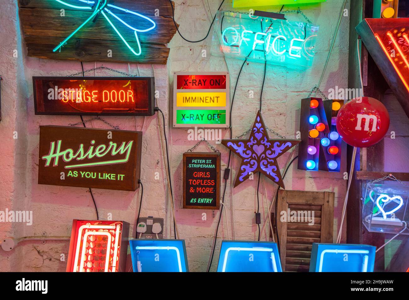 Neon signs available for hire from Gods Own Junkyard in Walthamstow, London. Photo date: Friday, January 26, 2018. Photo credit should read: Richard Gray/EMPICS Entertainment Stock Photo