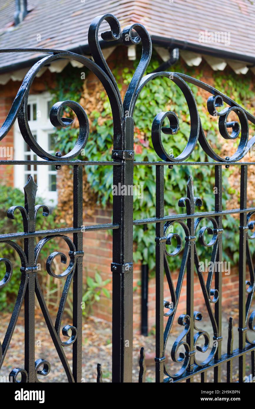 Bespoke iron gates hires stock photography and images Alamy