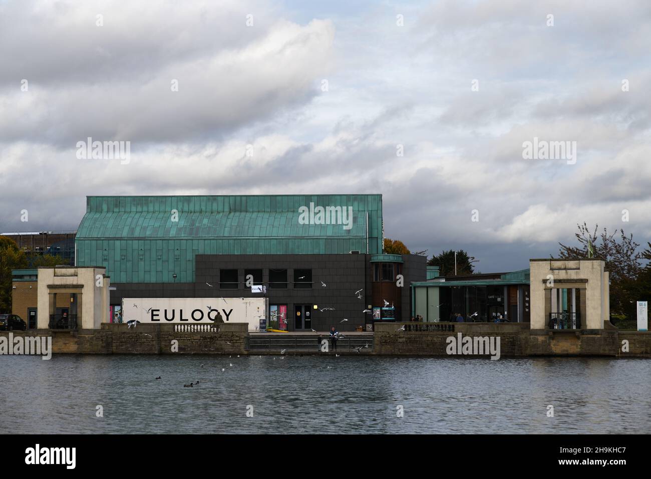 Lakeside Arts Pavilion, with Eulogy container, Nottingham Uni Park. Stock Photo