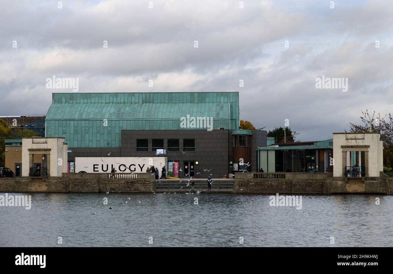 Lakeside Arts Pavilion, with Eulogy container, Nottingham Uni Park. Stock Photo