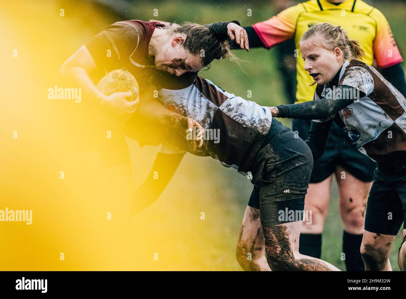 Köln, Rugby Park, 04.12.21: Featurebilder, Aktionsbilder, im Spiel der 1. Rugbyliga der Frauen RSV Köln vs. FC St. Pauli, Stock Photo