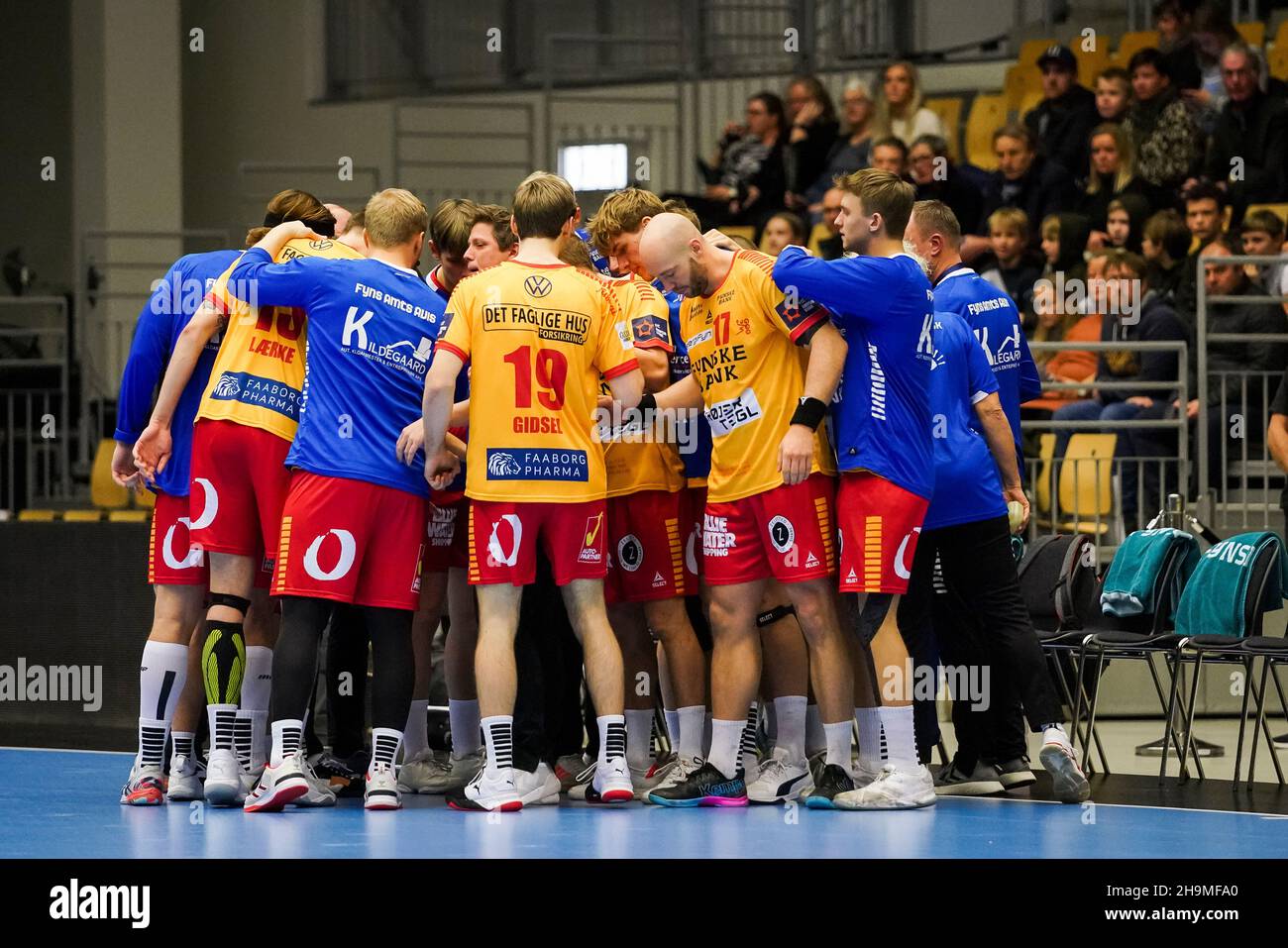 Page 8 - Ehf European League Resolution Photography and Images - Alamy