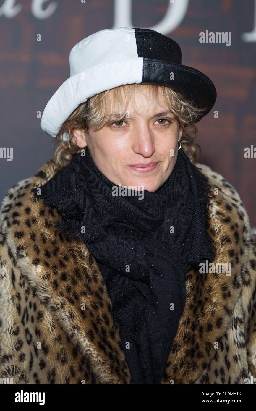 Agathe Rousselle attend La Main de Dieu Netflix film premiere at La