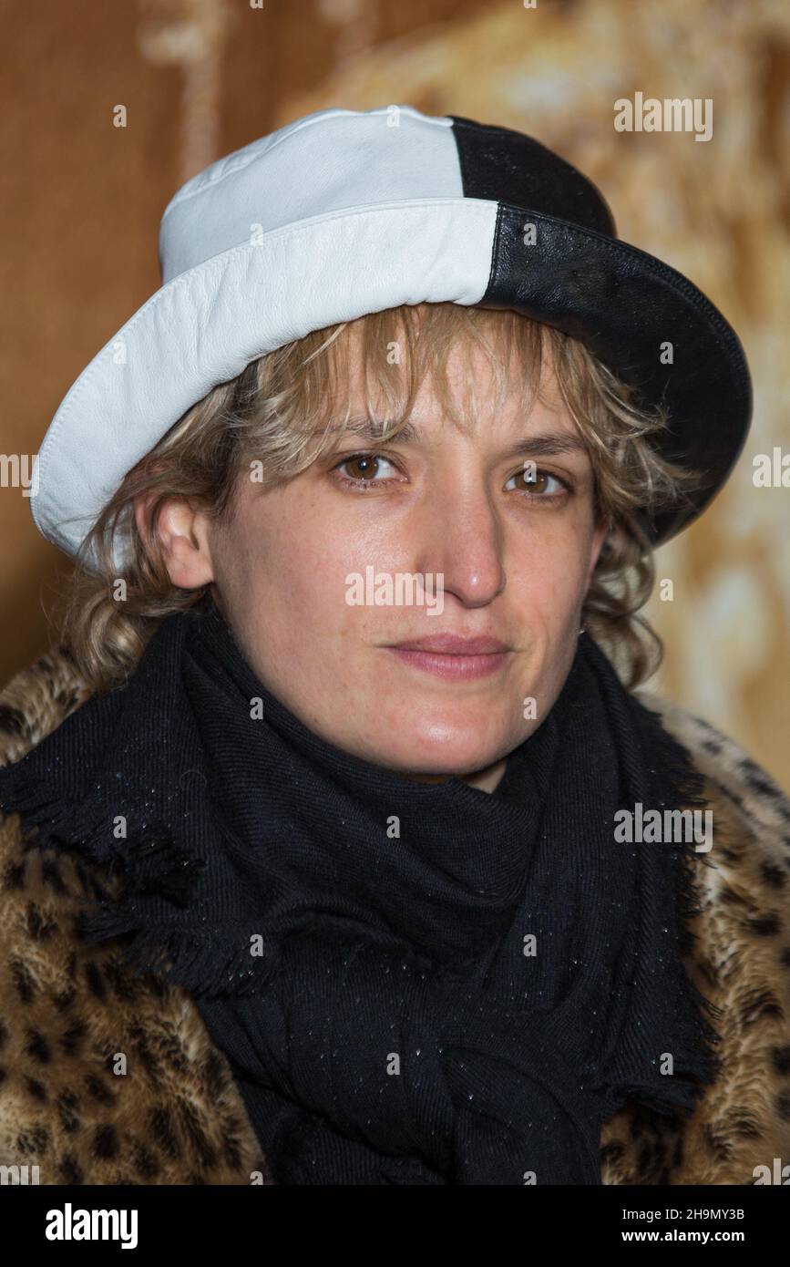 Agathe Rousselle attend La Main de Dieu Netflix film premiere at La