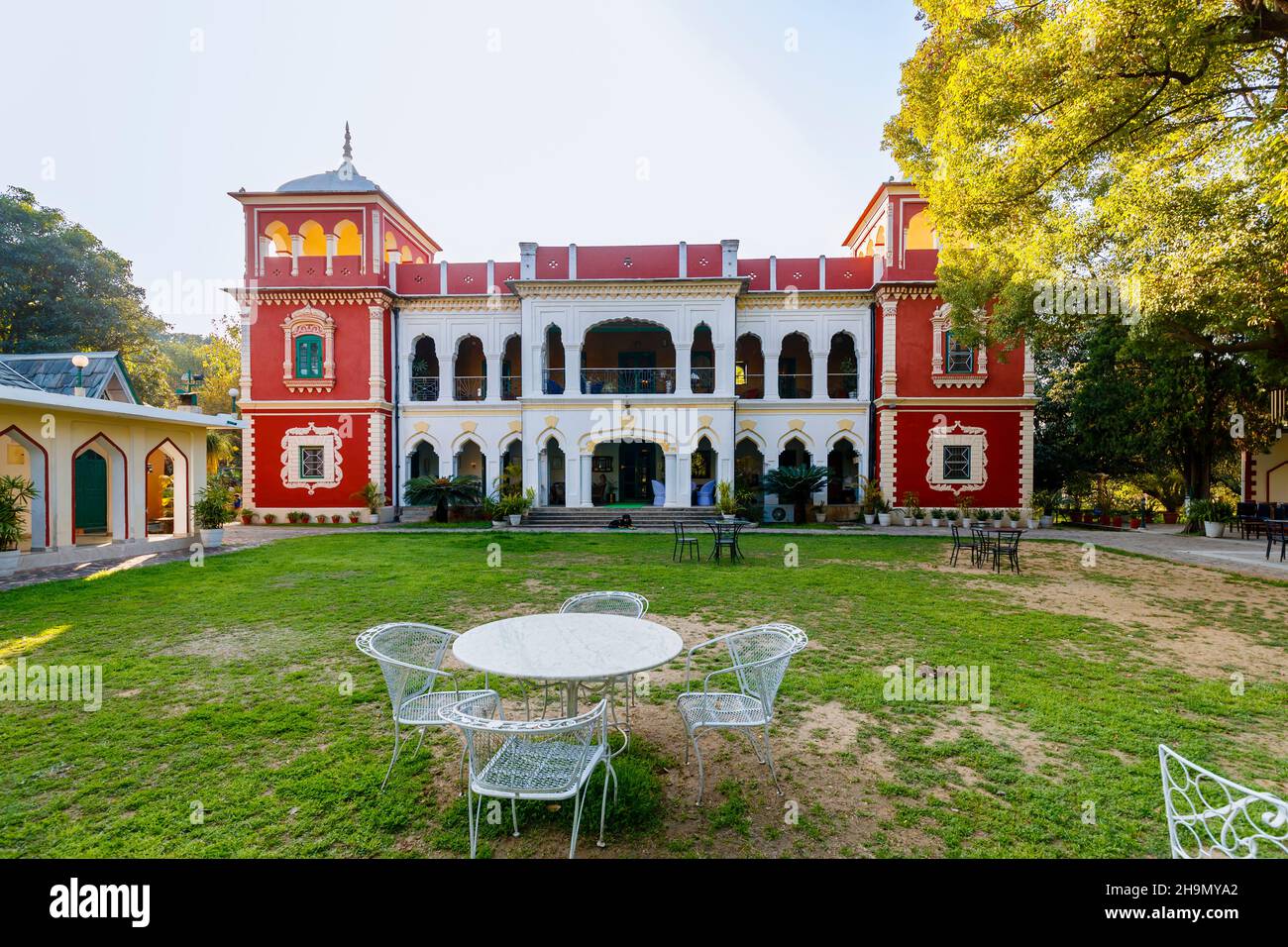 View of th back of Judge's Court Hotel and its verandah and garden in Pragpur, a heritage village in Kagra district, Himachal Pradesh Stock Photo