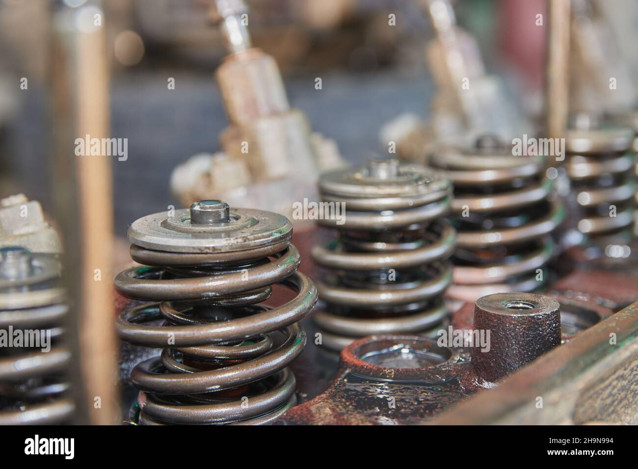 Fuel injector assembly hi-res stock photography and images - Alamy