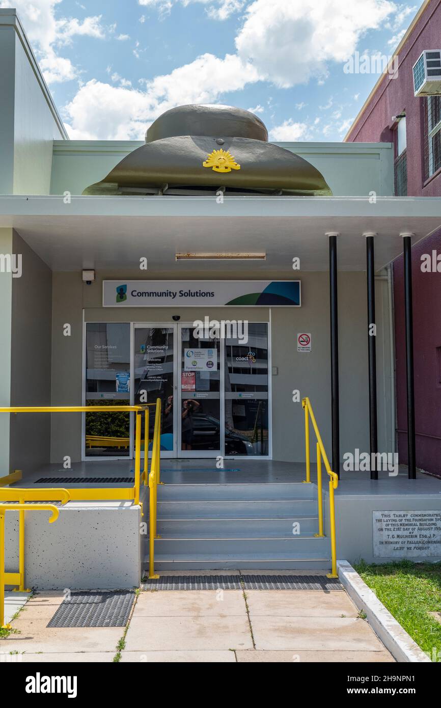 The RSL Memorial Building in Mackay City with a large model of a slouch hat over the entrance Stock Photo